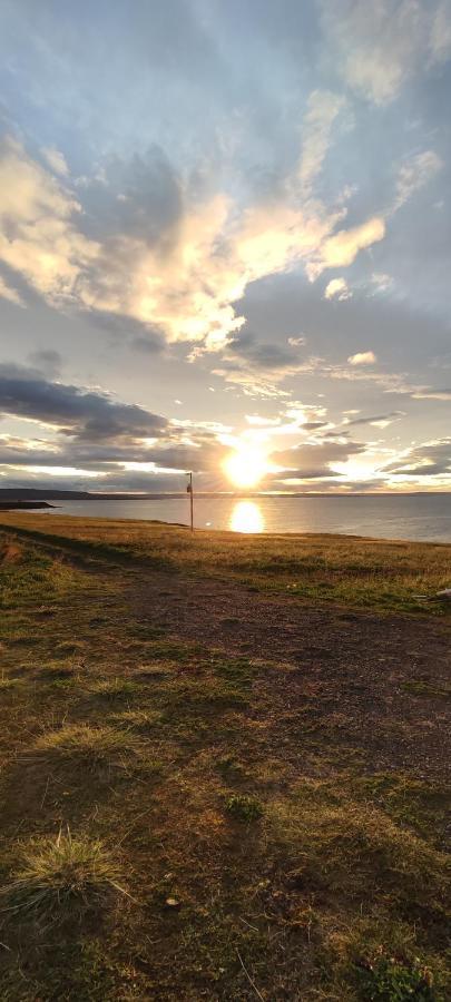 Happy-Cove Guesthouse - By The Sea Bakkafjorthur Екстериор снимка