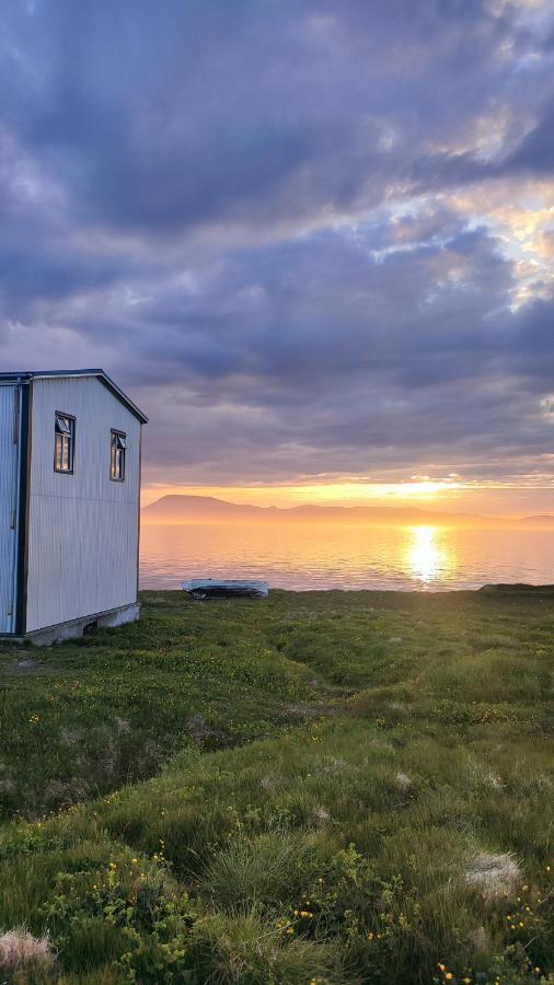 Happy-Cove Guesthouse - By The Sea Bakkafjorthur Екстериор снимка