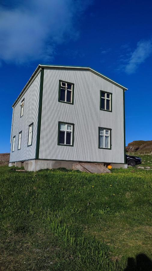 Happy-Cove Guesthouse - By The Sea Bakkafjorthur Екстериор снимка