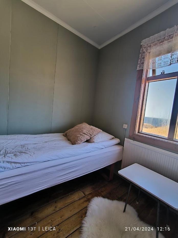 Happy-Cove Guesthouse - By The Sea Bakkafjorthur Екстериор снимка